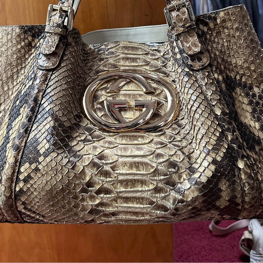 Gucci - Picture 15 of 16